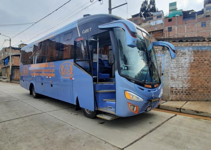 BUS MERCEDES BENZ BUS MERCEDES BENZ